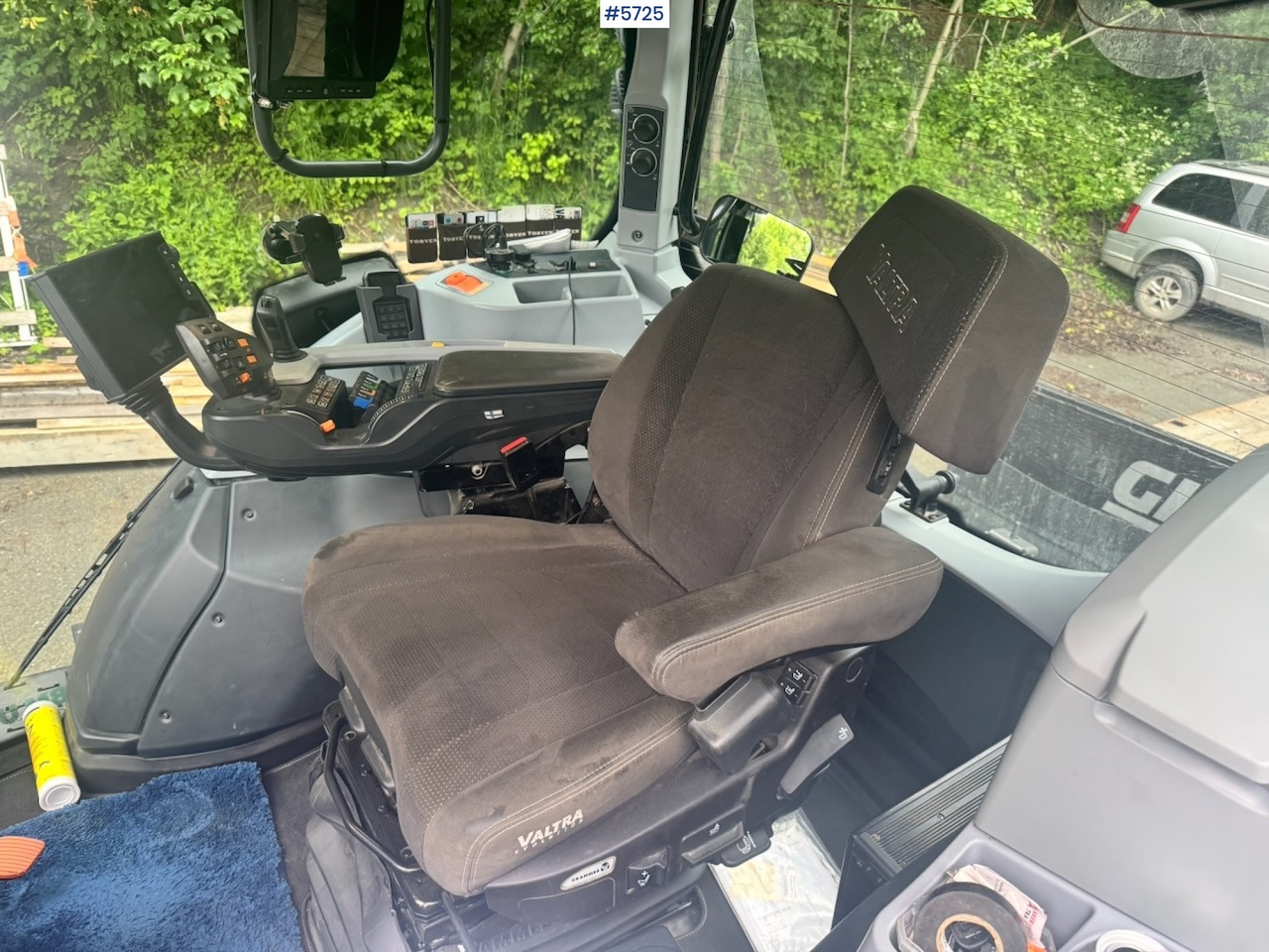 2022 Valtra N175 4x4 w/ Front loader, Hydraulics, Bucket and Pallet forks. Overhauled. - Traktor: obrázok 5 2022 Valtra N175 4x4 w/ Front loader, Hydraulics, Bucket and Pallet forks. Overhauled. - Traktor: obrázok 5