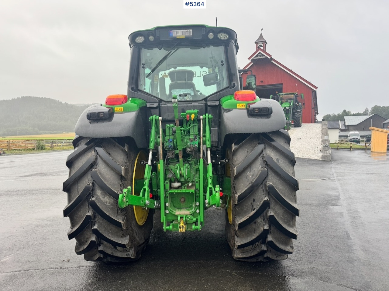 2024 John Deere 6155M w/ Front Loader. 240 hours! - Traktor: obrázok 5 2024 John Deere 6155M w/ Front Loader. 240 hours! - Traktor: obrázok 5
