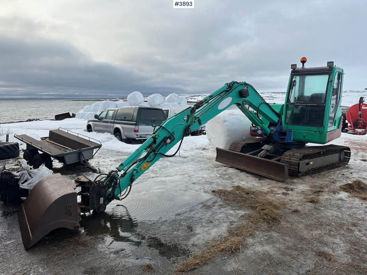 22003 IHI 45N excavator w/ 3 buckets - Rýpadlo: obrázok 2 22003 IHI 45N excavator w/ 3 buckets - Rýpadlo: obrázok 2