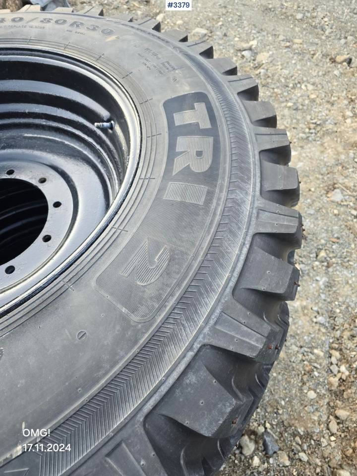 4 Nokian tires on rims for JCB - Kompletné koleso: obrázok 3 4 Nokian tires on rims for JCB - Kompletné koleso: obrázok 3