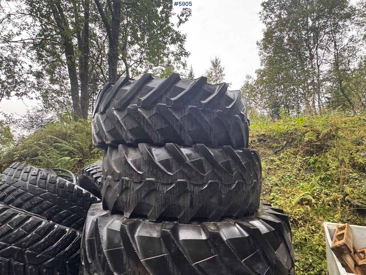 8 pcs Nokian TRI 2 tires. 4 pcs on rims! - Kompletné koleso pre Stavebné stroje: obrázok 5 8 pcs Nokian TRI 2 tires. 4 pcs on rims! - Kompletné koleso pre Stavebné stroje: obrázok 5