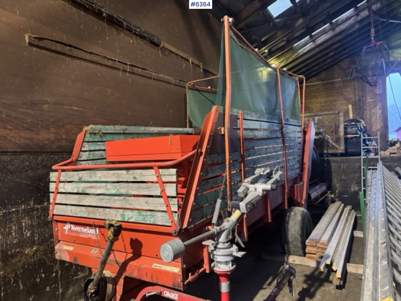 Approx. 1990 Kverneland UN7000 unloading wagon - Stroje na zber krmovín: obrázok 2 Approx. 1990 Kverneland UN7000 unloading wagon - Stroje na zber krmovín: obrázok 2