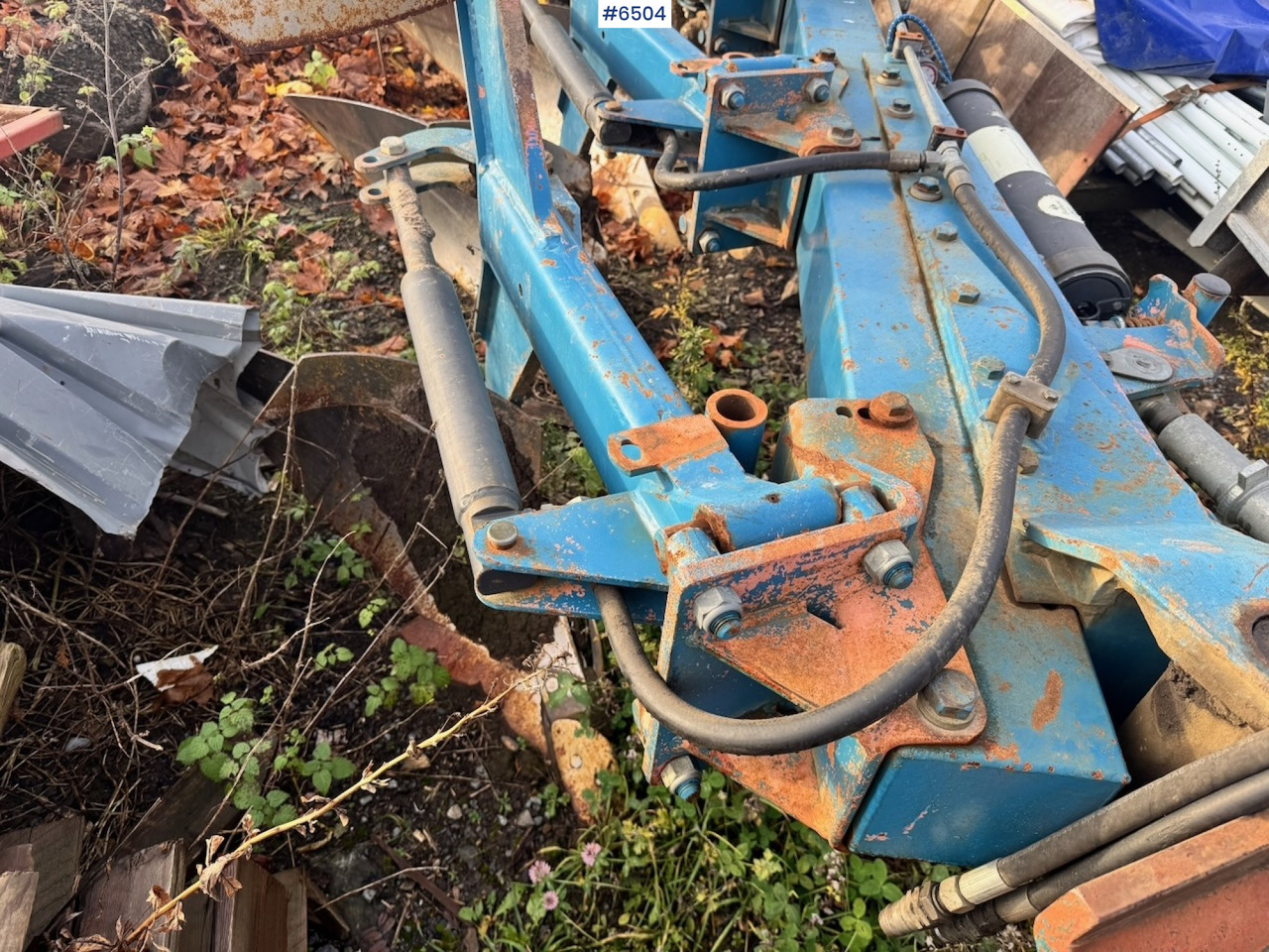 Approx. 1995 Øverum 3-furrow reversible plough - Stroj na obrábanie pôdy: obrázok 5 Approx. 1995 Øverum 3-furrow reversible plough - Stroj na obrábanie pôdy: obrázok 5