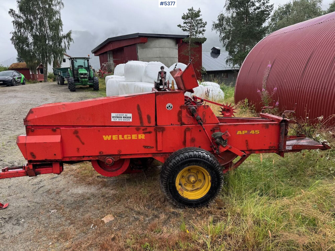 English: Welger AP 45 Square Baler - Stroje na zber krmovín: obrázok 5 English: Welger AP 45 Square Baler - Stroje na zber krmovín: obrázok 5