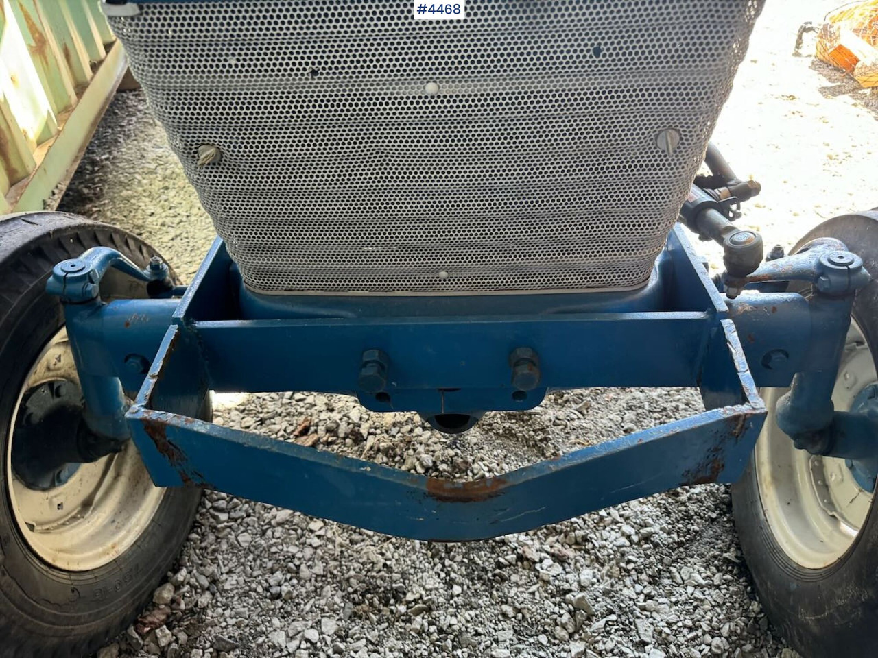 Traktor Ford 4000 4x2 - approx. 1970 model: obrázok 11 Traktor Ford 4000 4x2 - approx. 1970 model: obrázok 11