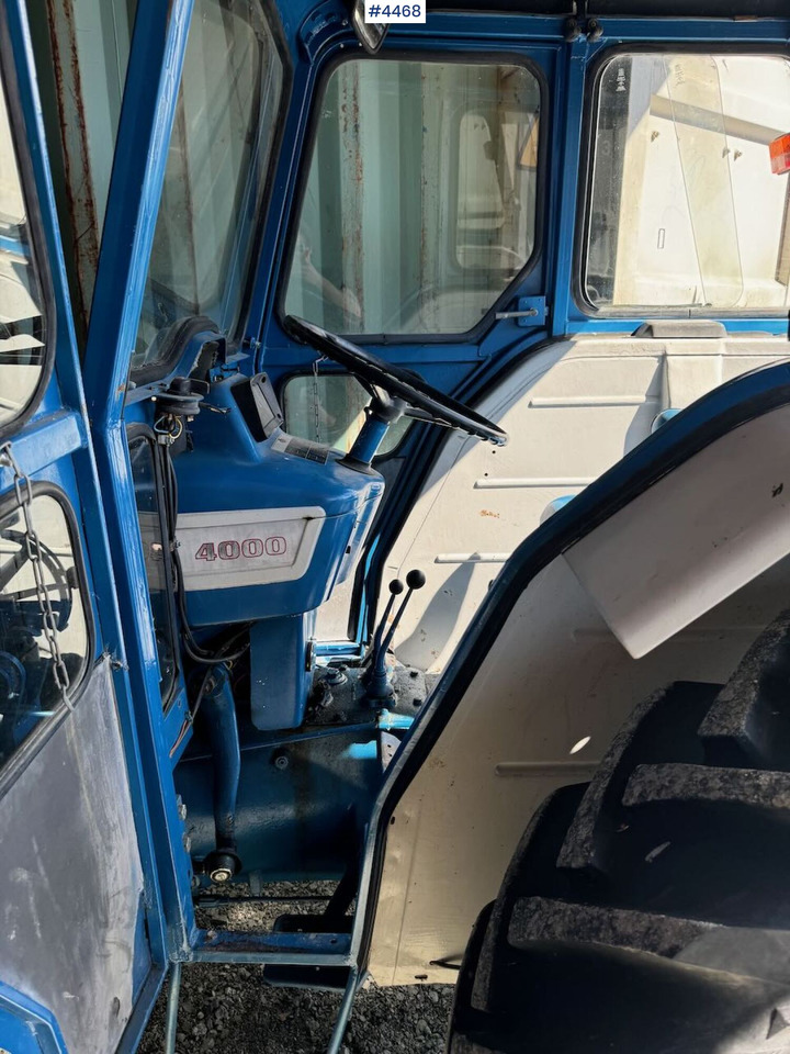 Traktor Ford 4000 4x2 - approx. 1970 model: obrázok 13 Traktor Ford 4000 4x2 - approx. 1970 model: obrázok 13