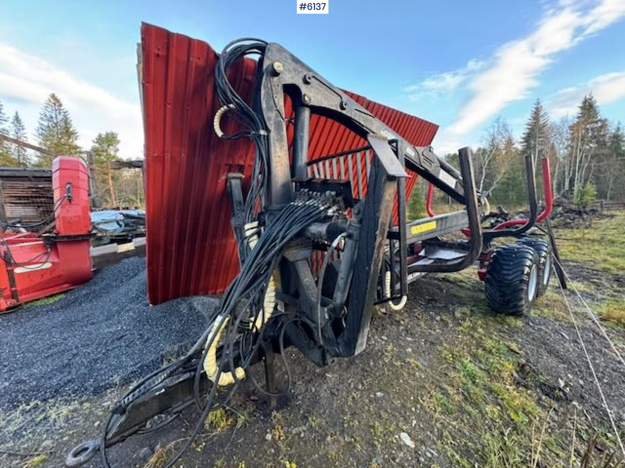 Igland timber trailer with E07 crane - Klanicový príves: obrázok 2 Igland timber trailer with E07 crane - Klanicový príves: obrázok 2