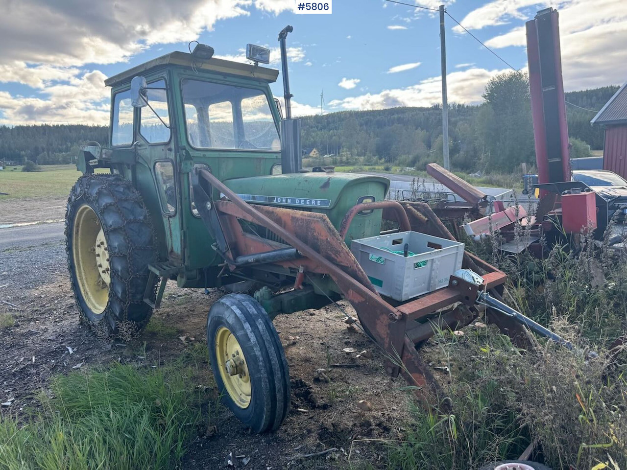 John Deere 2130 - Traktor: obrázok 4 John Deere 2130 - Traktor: obrázok 4