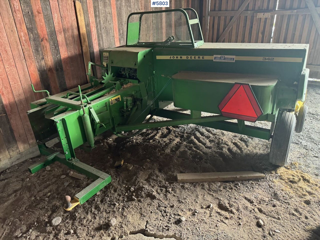 John Deere 342 - Stroje na zber krmovín: obrázok 5 John Deere 342 - Stroje na zber krmovín: obrázok 5