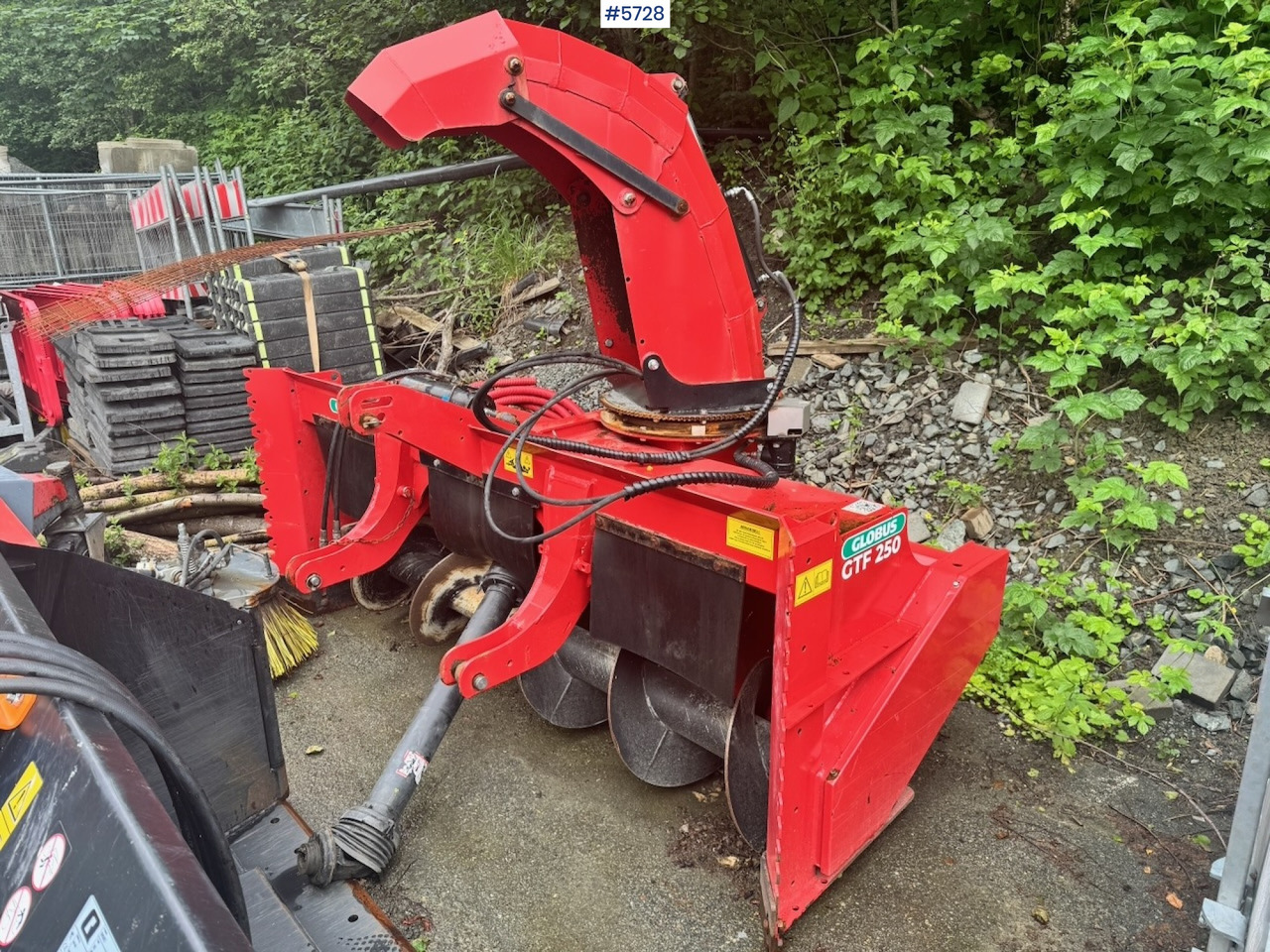 2022 Globus GTF 250-19 Snowblower - Komunálne/ Špeciálne stroje: obrázok 1 2022 Globus GTF 250-19 Snowblower - Komunálne/ Špeciálne stroje: obrázok 1