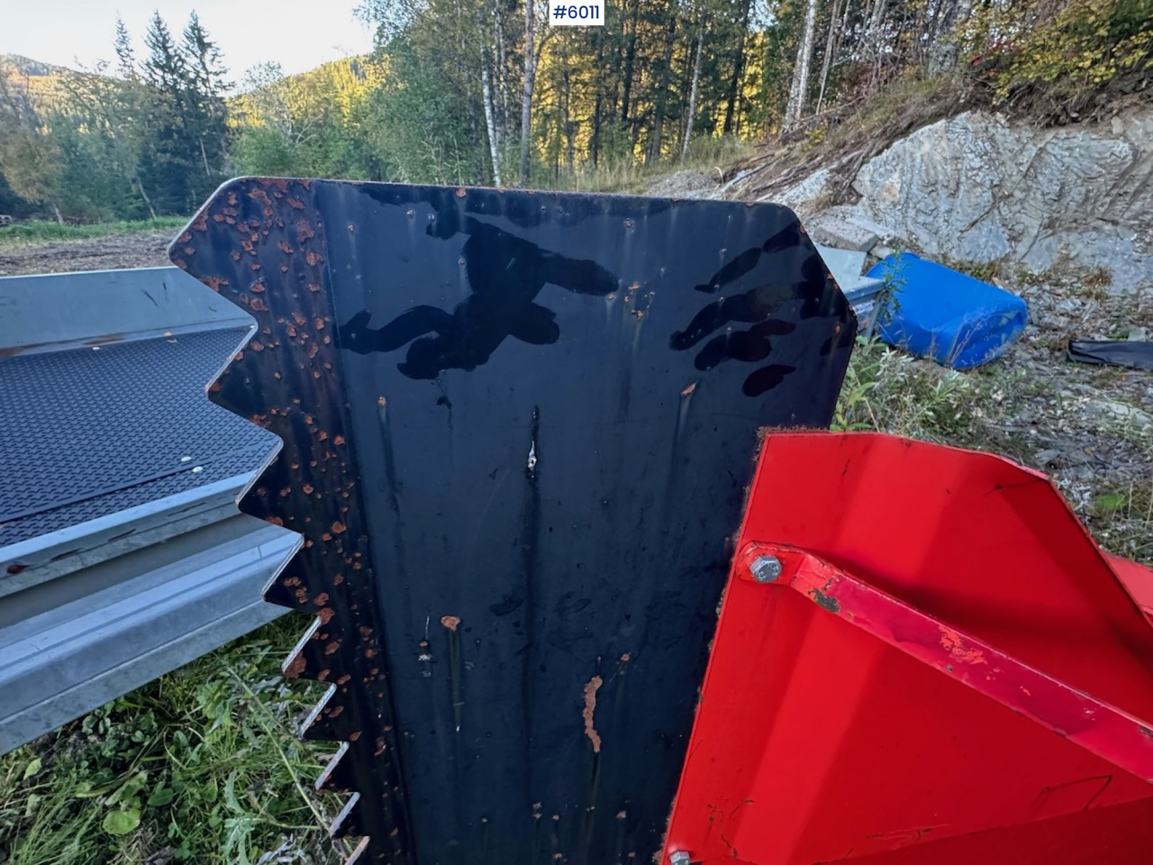 Komunálne/ Špeciálne stroje SISU Handel V-230 Snow blower: obrázok 16 Komunálne/ Špeciálne stroje SISU Handel V-230 Snow blower: obrázok 16