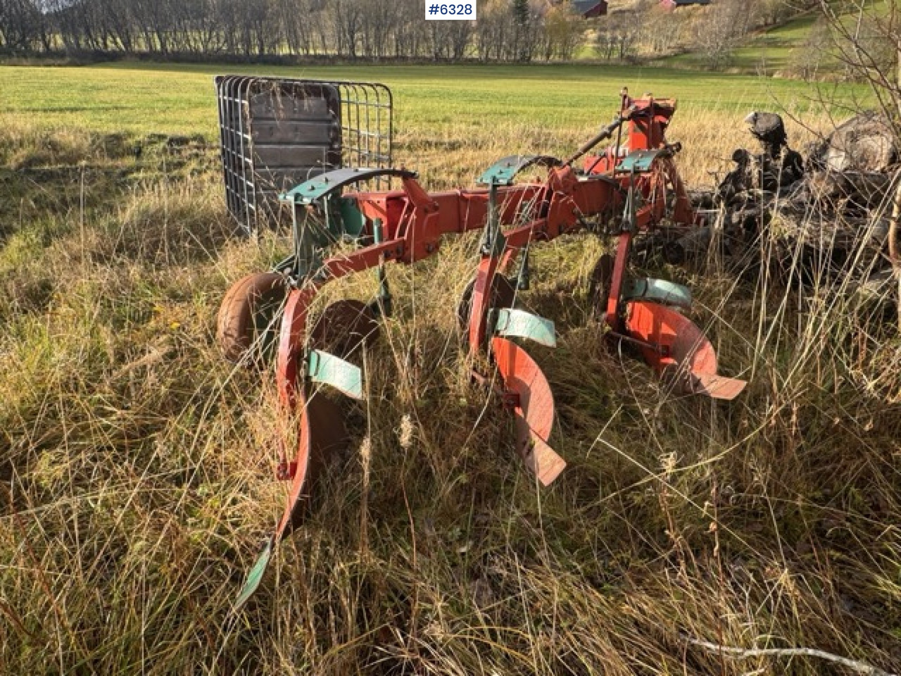 Kverneland 3-furrow plough - Stroj na obrábanie pôdy: obrázok 4 Kverneland 3-furrow plough - Stroj na obrábanie pôdy: obrázok 4