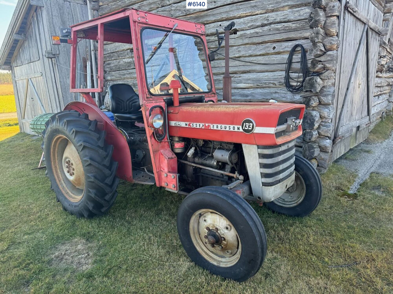 Massey Ferguson 133 - Traktor: obrázok 3 Massey Ferguson 133 - Traktor: obrázok 3