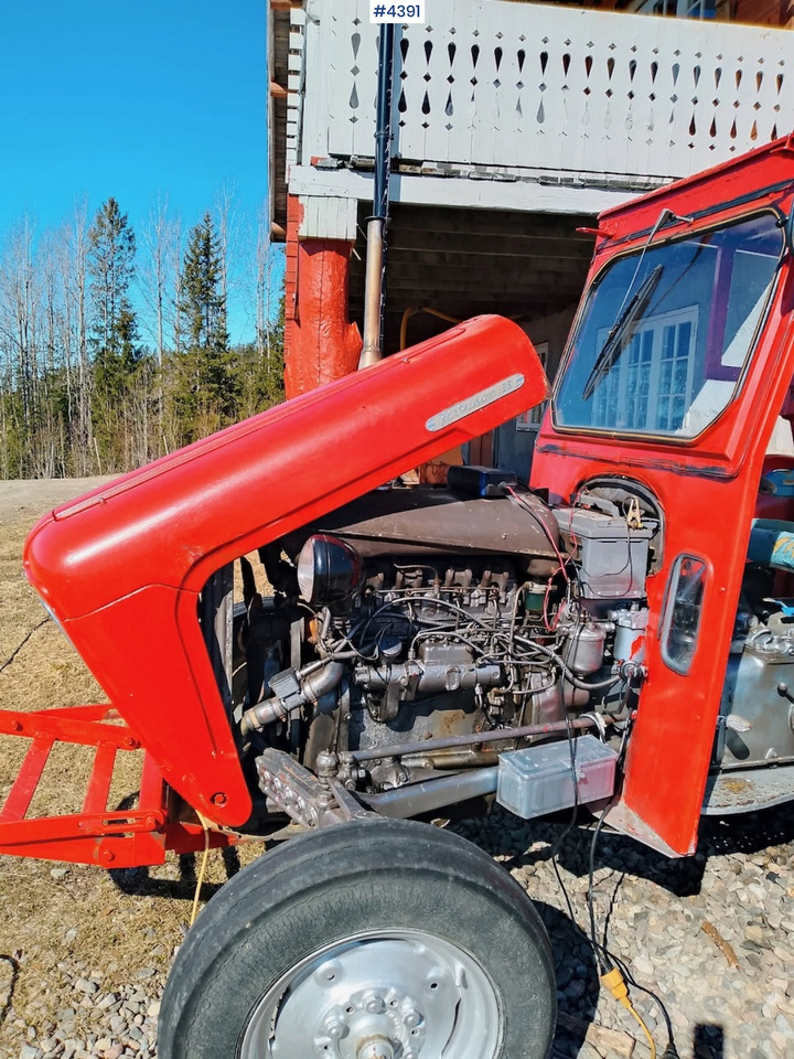 Massey Ferguson 35 - Traktor: obrázok 4 Massey Ferguson 35 - Traktor: obrázok 4