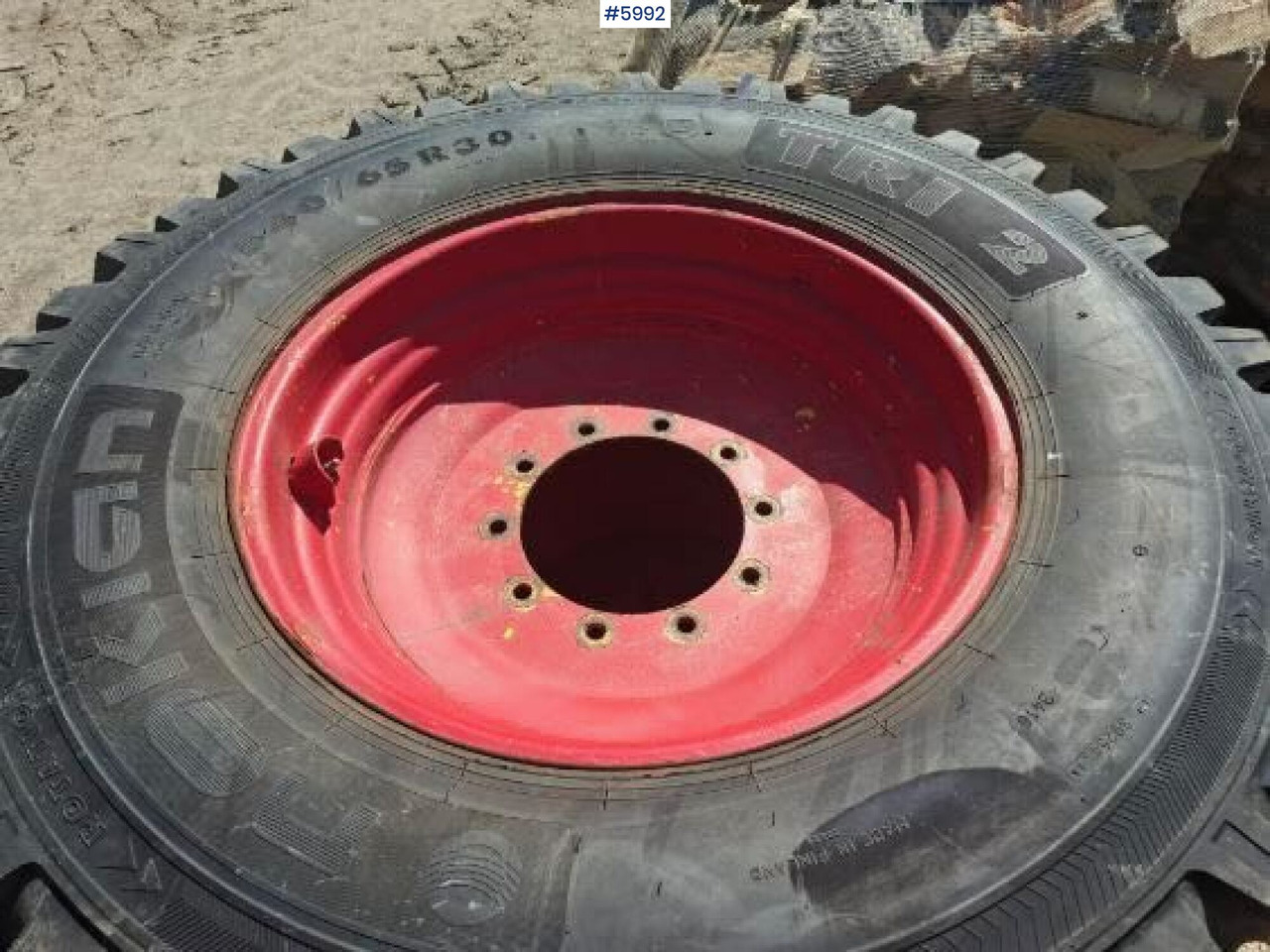 Nokian TRI2 2stk dekk på felg 540/65R30 - Kompletné koleso: obrázok 1 Nokian TRI2 2stk dekk på felg 540/65R30 - Kompletné koleso: obrázok 1