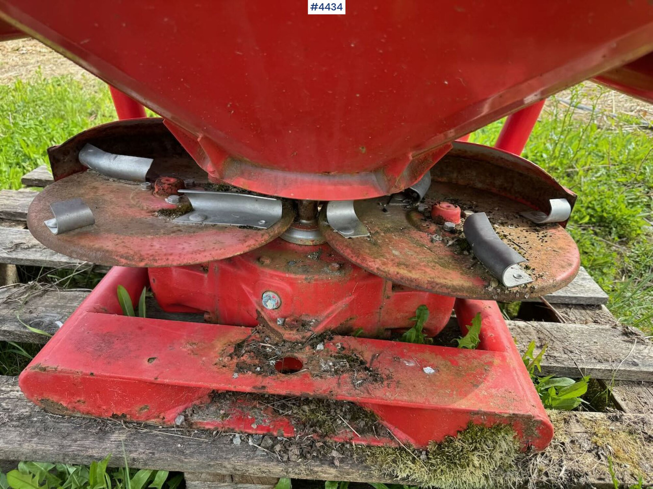 Rauch ZSA 450 Fertilizer spreader - Rozmetač hnojiva: obrázok 5 Rauch ZSA 450 Fertilizer spreader - Rozmetač hnojiva: obrázok 5