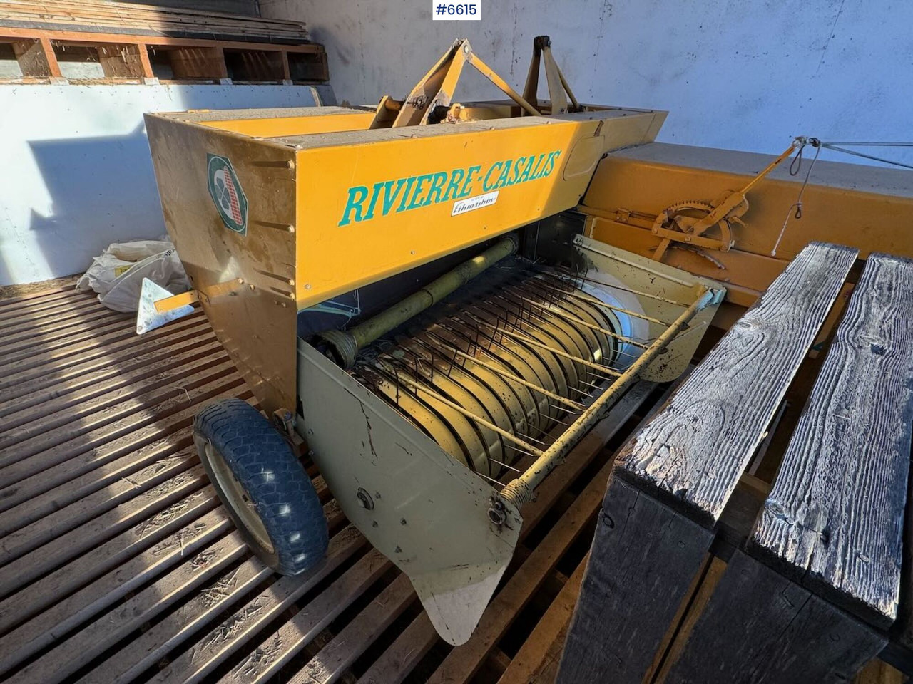 Rivierre-Casalis ER 40C Square baler - Stroje na zber krmovín: obrázok 2 Rivierre-Casalis ER 40C Square baler - Stroje na zber krmovín: obrázok 2