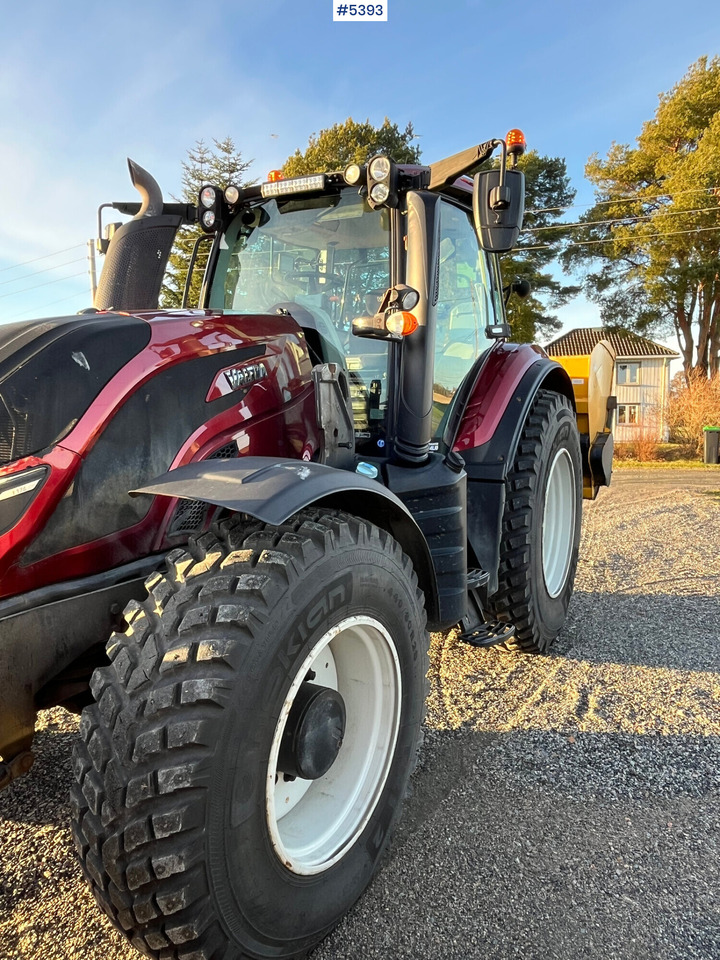 Valtra T 174 E Twintrac Tractor - Traktor: obrázok 1 Valtra T 174 E Twintrac Tractor - Traktor: obrázok 1