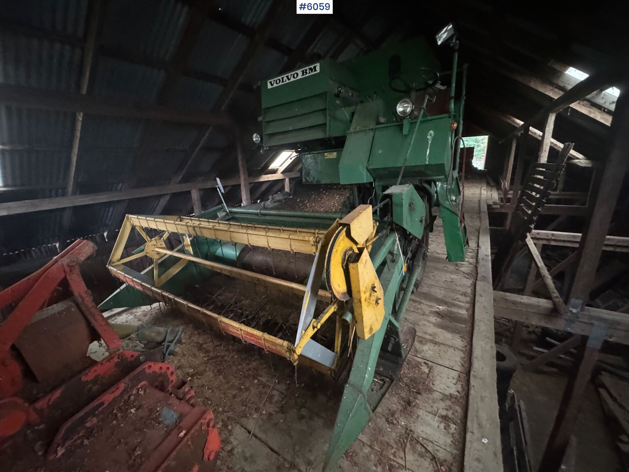 Volvo BM Aktiv 800 combine harvester - Obilný kombajn: obrázok 3 Volvo BM Aktiv 800 combine harvester - Obilný kombajn: obrázok 3