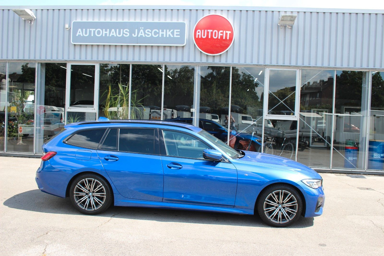 BMW 320 Touring d M Sport Laser Alcantara Harman Kar - Automobil: obrázok 5 BMW 320 Touring d M Sport Laser Alcantara Harman Kar - Automobil: obrázok 5