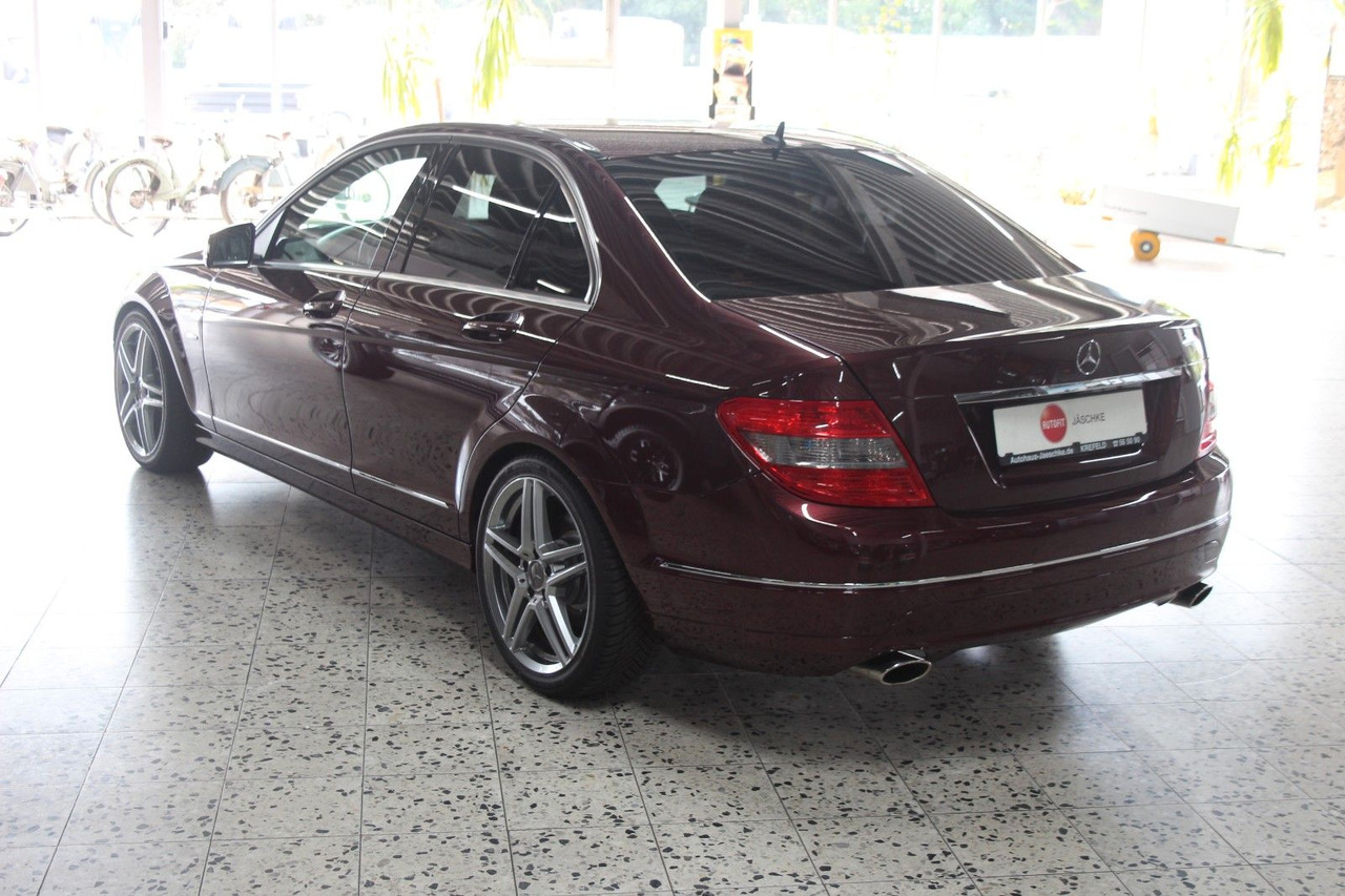 Mercedes-Benz C 230 Avantgarde Automatik sehr gepflegt! 130tKM - Sedan: obrázok 3 Mercedes-Benz C 230 Avantgarde Automatik sehr gepflegt! 130tKM - Sedan: obrázok 3