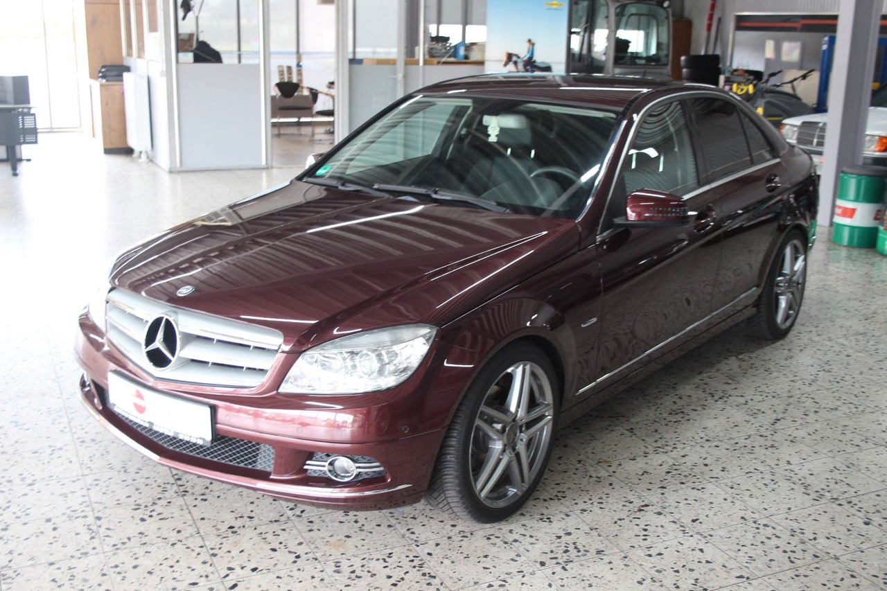 Mercedes-Benz C 230 Avantgarde Automatik sehr gepflegt! 130tKM - Sedan: obrázok 4 Mercedes-Benz C 230 Avantgarde Automatik sehr gepflegt! 130tKM - Sedan: obrázok 4