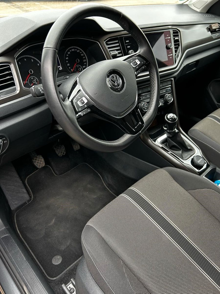 Volkswagen T-Roc Style - SUV: obrázok 5 Volkswagen T-Roc Style - SUV: obrázok 5