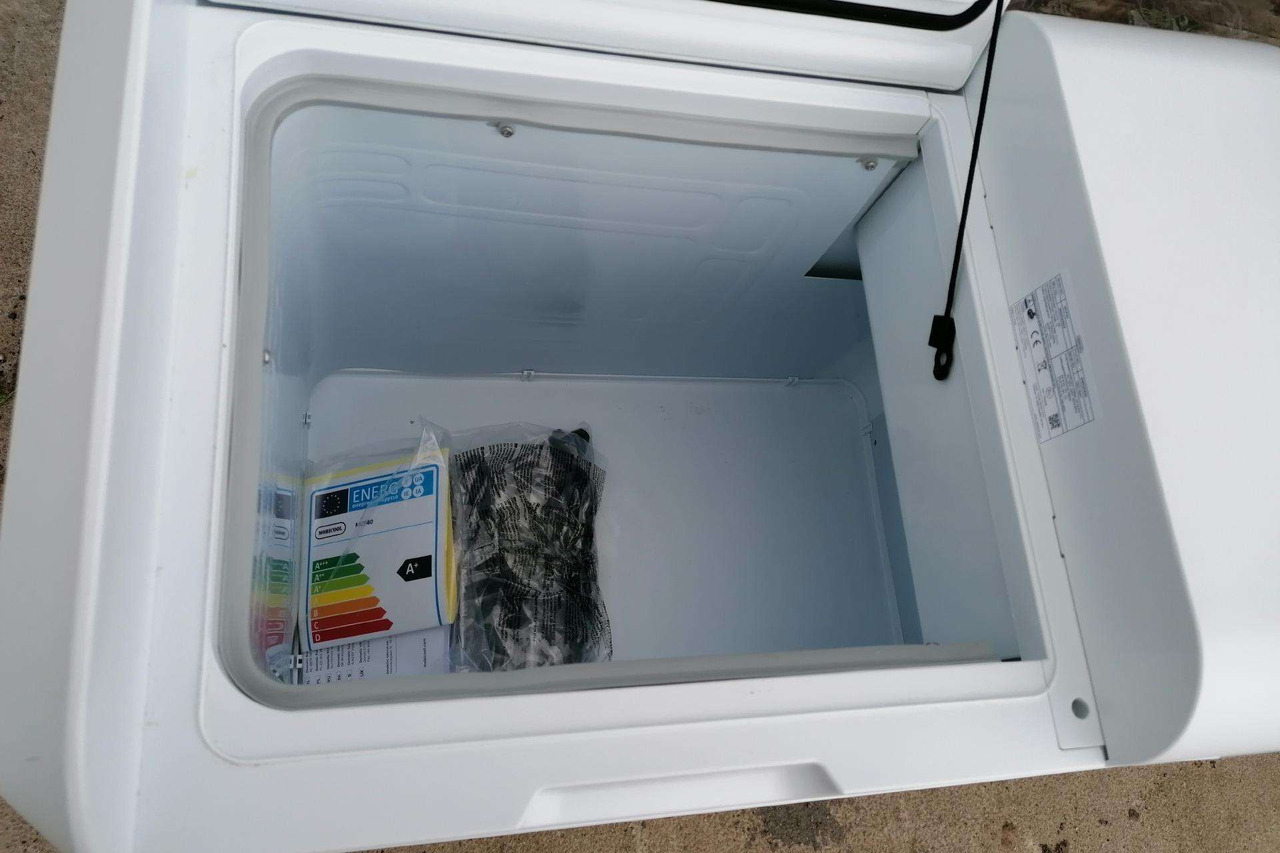 Fridge Dometic Waeco Mobicool 38L - Kabína a interiér pre Nákladné auto: obrázok 4 Fridge Dometic Waeco Mobicool 38L - Kabína a interiér pre Nákladné auto: obrázok 4