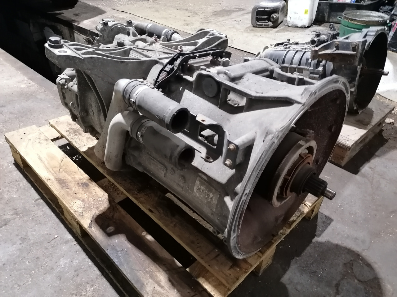 Mercedes-Benz Actros MP-4 gearbox G211-12+Retarder REPAIRED - Prevodovka: obrázok 1 Mercedes-Benz Actros MP-4 gearbox G211-12+Retarder REPAIRED - Prevodovka: obrázok 1
