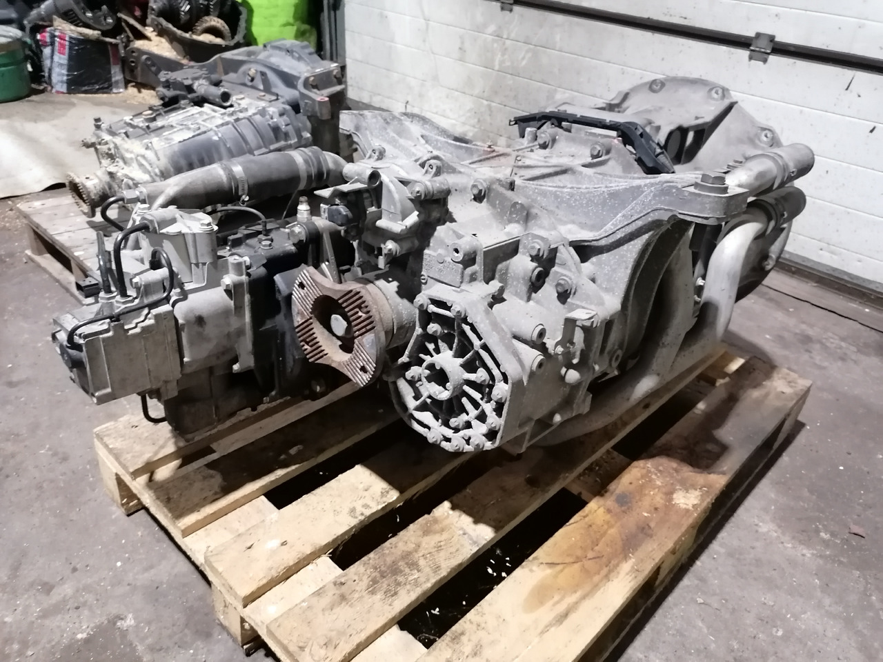 Mercedes-Benz Actros MP-4 gearbox G211-12+Retarder REPAIRED - Prevodovka: obrázok 3 Mercedes-Benz Actros MP-4 gearbox G211-12+Retarder REPAIRED - Prevodovka: obrázok 3