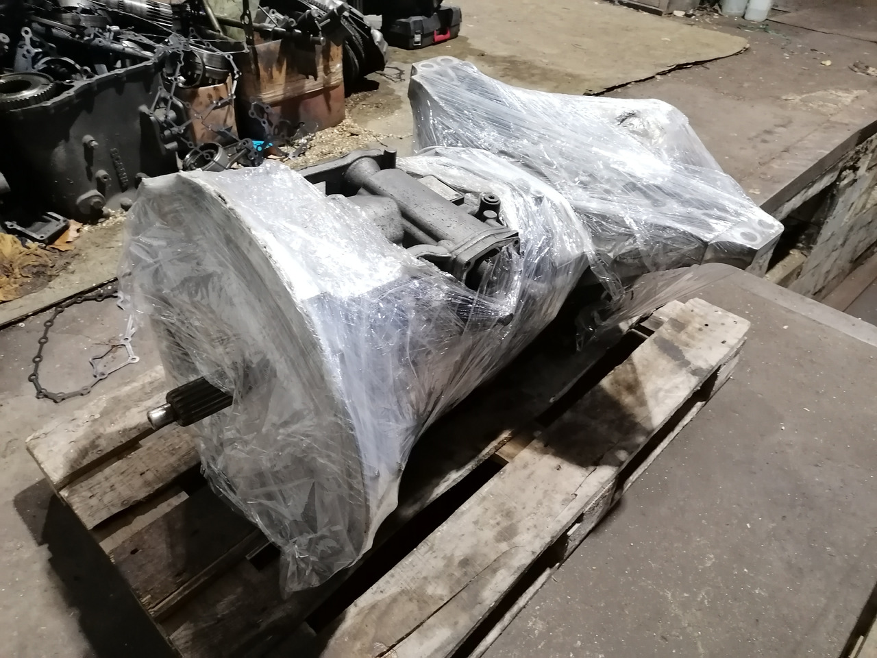 Mercedes-benz MP-4 repaired gearbox G211-12 - Prevodovka: obrázok 1 Mercedes-benz MP-4 repaired gearbox G211-12 - Prevodovka: obrázok 1