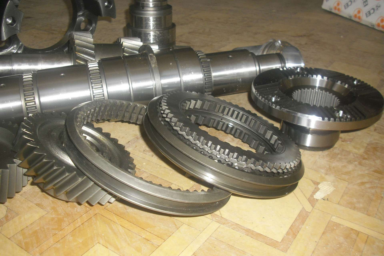 Spare parts for gearboxes Different - Prevodovka a diely pre Nákladné auto: obrázok 3 Spare parts for gearboxes Different - Prevodovka a diely pre Nákladné auto: obrázok 3