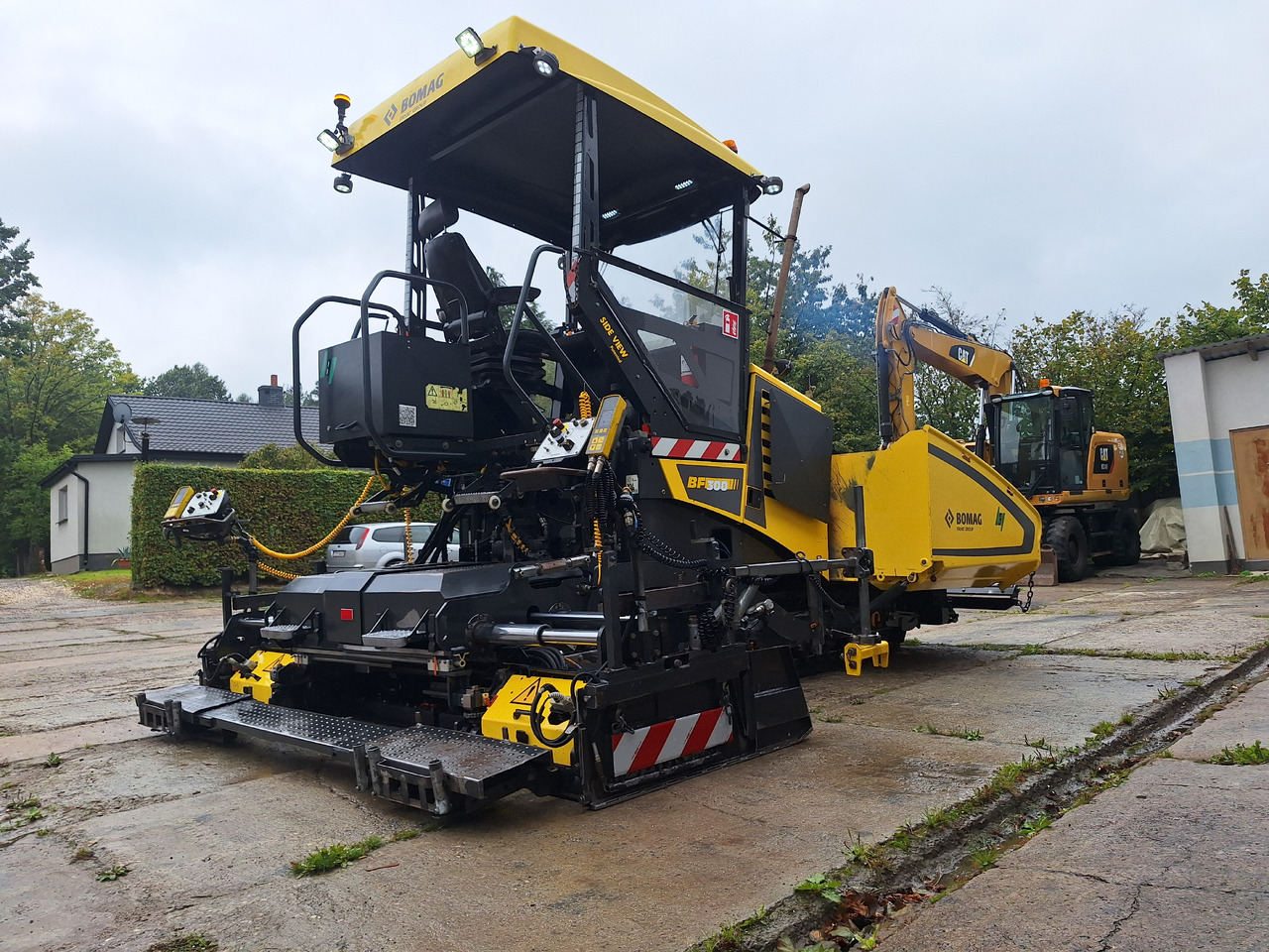 Bomag Bf 300C-3 - Finišer: obrázok 3 Bomag Bf 300C-3 - Finišer: obrázok 3