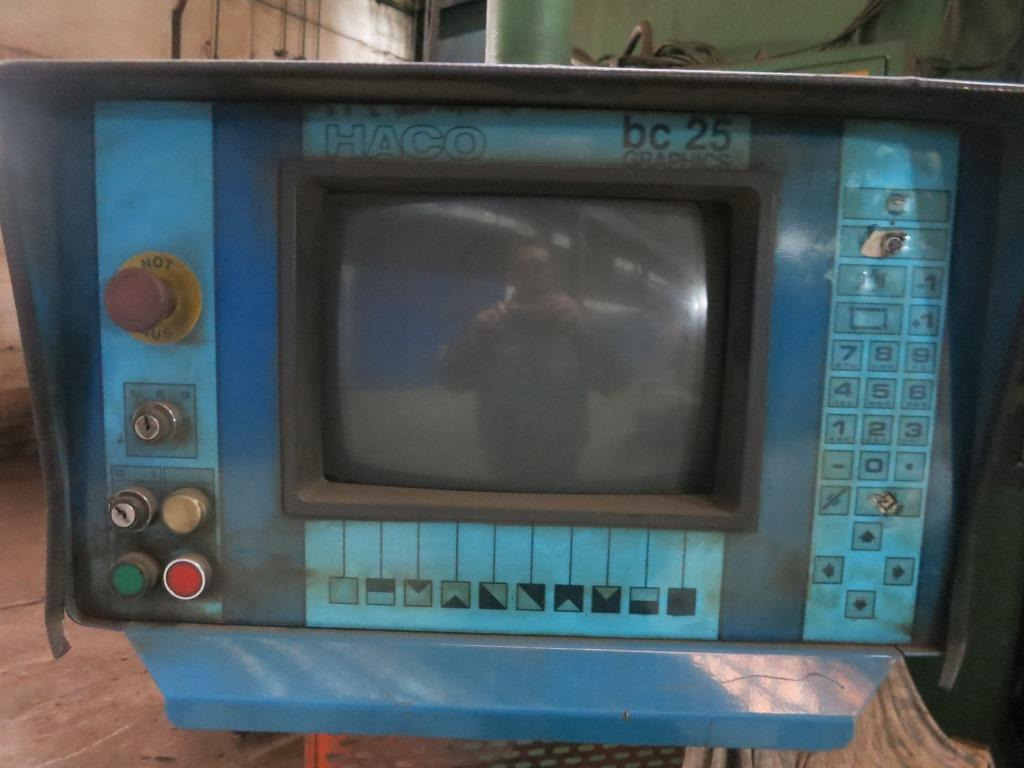 HACO PPES 40400 - Ohraňovací lis: obrázok 4 HACO PPES 40400 - Ohraňovací lis: obrázok 4