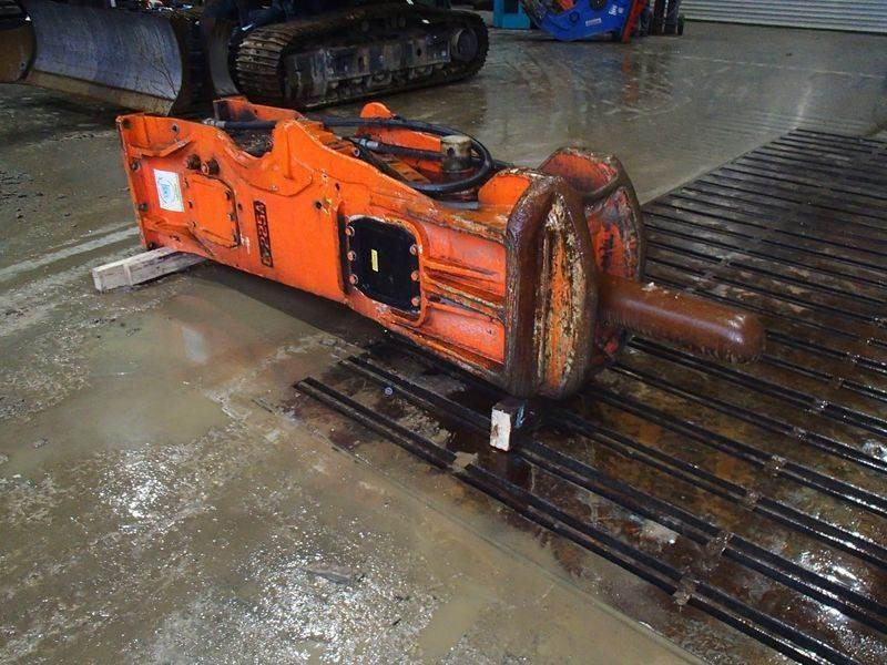 NPK E-225 A - Hydraulické kladivo pre Stavebné stroje: obrázok 1 NPK E-225 A - Hydraulické kladivo pre Stavebné stroje: obrázok 1