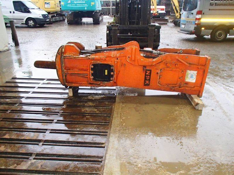 NPK E-225 A - Hydraulické kladivo pre Stavebné stroje: obrázok 2 NPK E-225 A - Hydraulické kladivo pre Stavebné stroje: obrázok 2