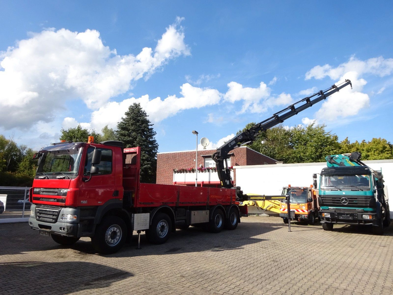 DAF 85.410 Pritsche + HIAB 322E6 Kran 8x4 - Auto s hydraulickou rukou: obrázok 3 DAF 85.410 Pritsche + HIAB 322E6 Kran 8x4 - Auto s hydraulickou rukou: obrázok 3