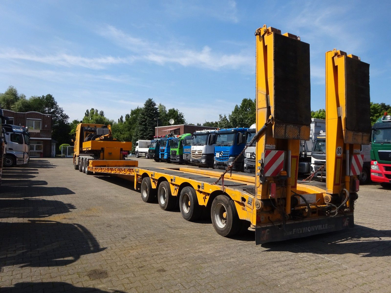 Faymonville 4 Achser Tiefbett abnehmbarem S-Hals ausziehbar - Náves podvalník: obrázok 5 Faymonville 4 Achser Tiefbett abnehmbarem S-Hals ausziehbar - Náves podvalník: obrázok 5