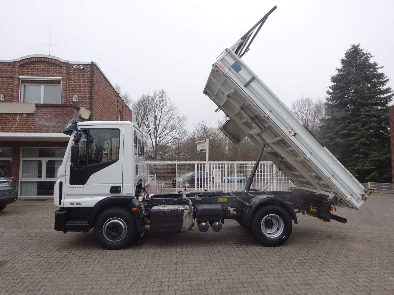 Iveco 80-120 Eurocargo MEILLER 3SKipper 4x2 - Sklápač: obrázok 2 Iveco 80-120 Eurocargo MEILLER 3SKipper 4x2 - Sklápač: obrázok 2