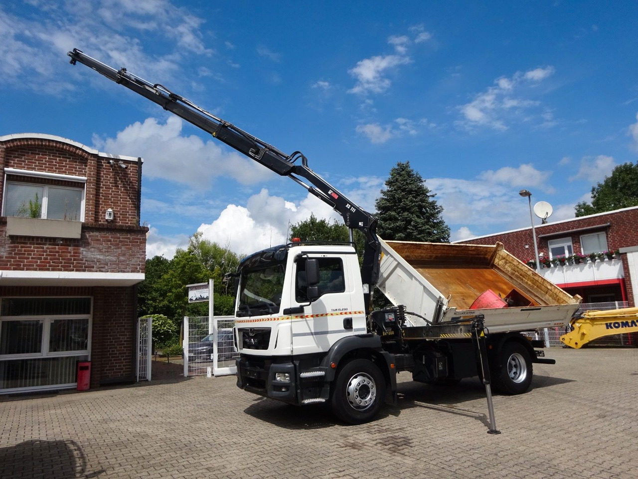 MAN 15.290 TGM 3Skipper + HIAB 111-B3 HIDUO Kran 4x2 - Sklápač, Auto s hydraulickou rukou: obrázok 2 MAN 15.290 TGM 3Skipper + HIAB 111-B3 HIDUO Kran 4x2 - Sklápač, Auto s hydraulickou rukou: obrázok 2