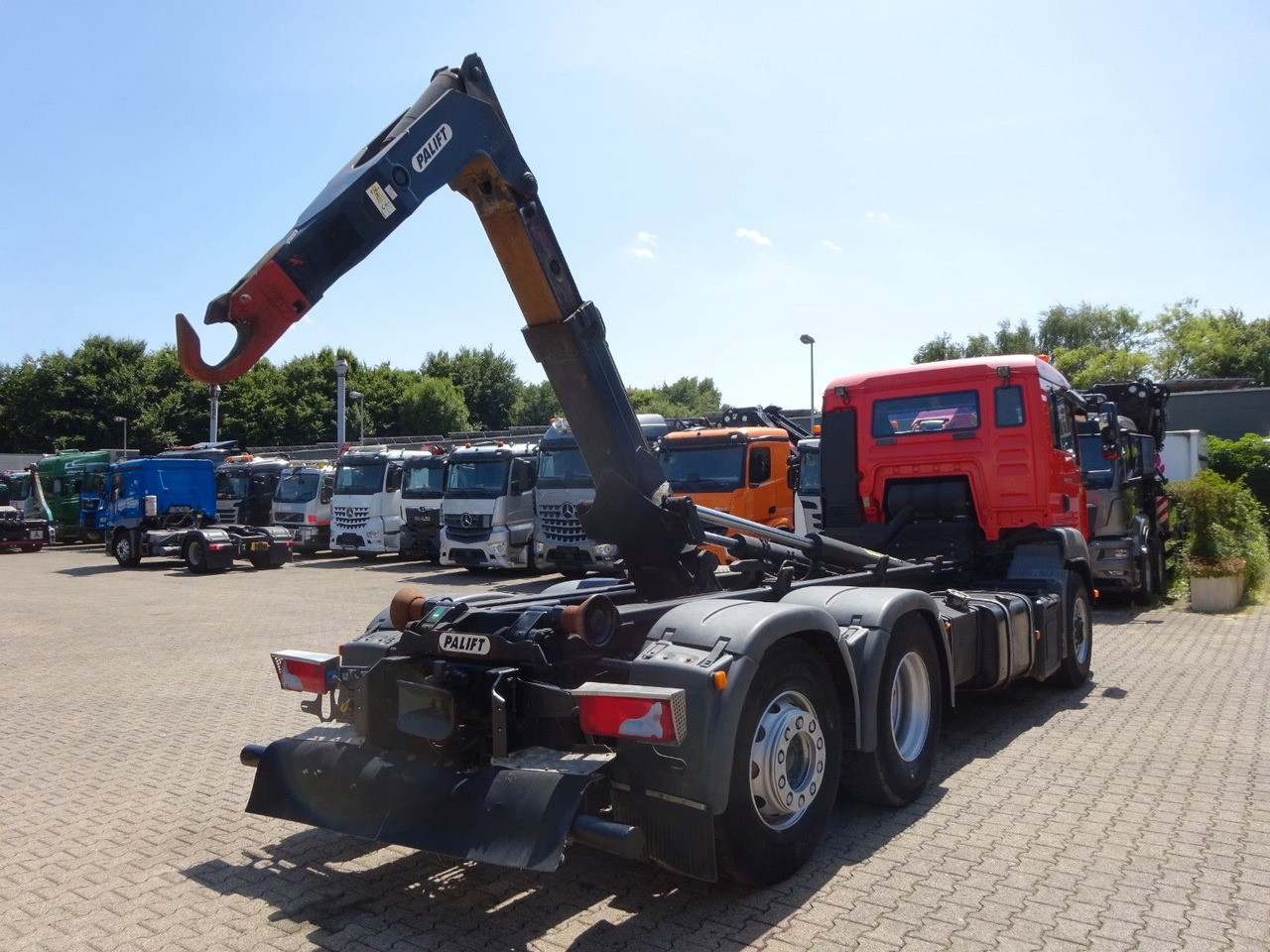 MAN 26.360 TGA PALFINGER Abroller 6x2-4 Hydrodrive - Hákový nosič kontajnerov: obrázok 5 MAN 26.360 TGA PALFINGER Abroller 6x2-4 Hydrodrive - Hákový nosič kontajnerov: obrázok 5