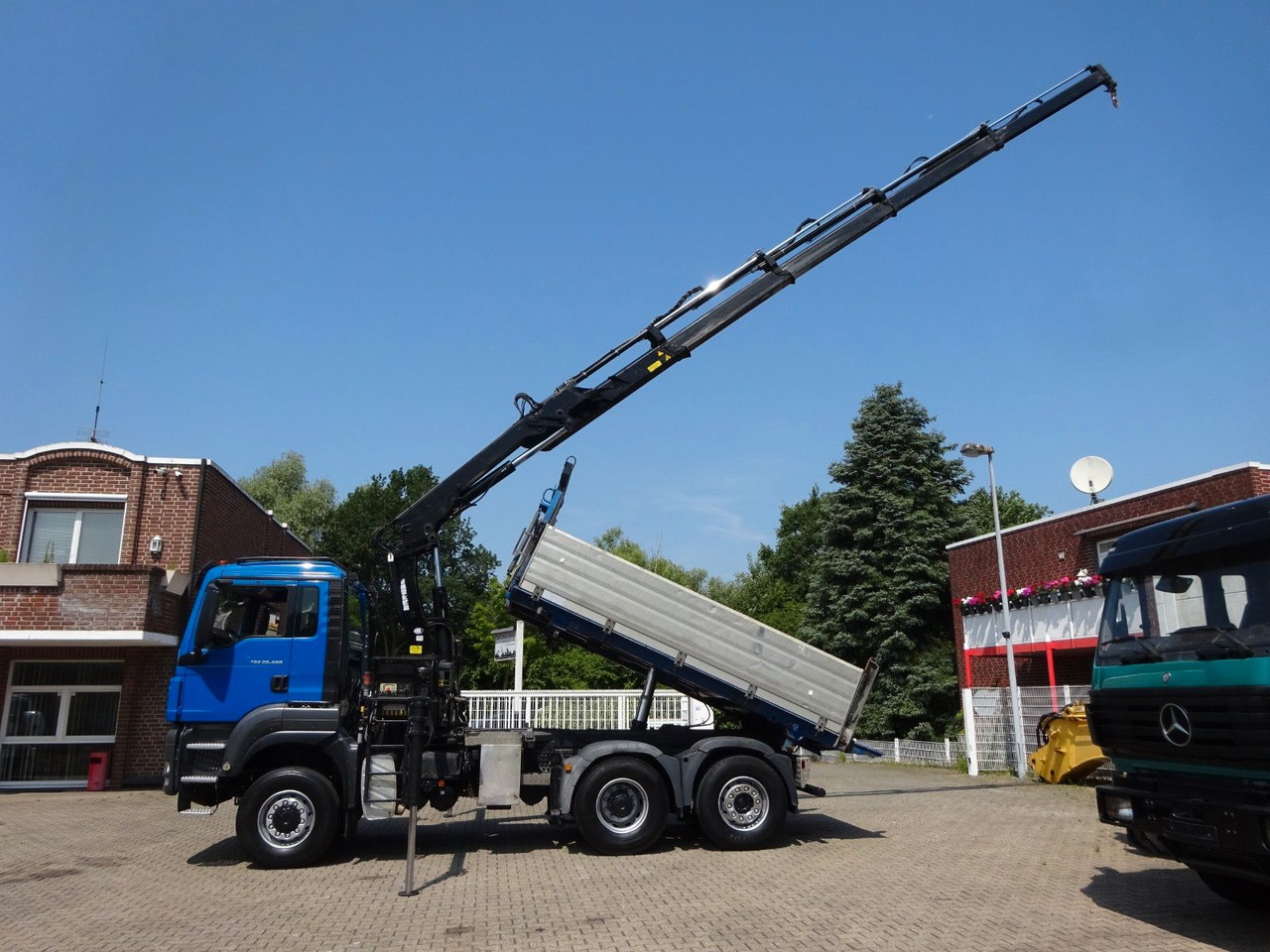 MAN 28.400 TGS 3Skipper+HIAB 166 E-4 HIPRPO 6x4-4 - Sklápač, Auto s hydraulickou rukou: obrázok 2 MAN 28.400 TGS 3Skipper+HIAB 166 E-4 HIPRPO 6x4-4 - Sklápač, Auto s hydraulickou rukou: obrázok 2
