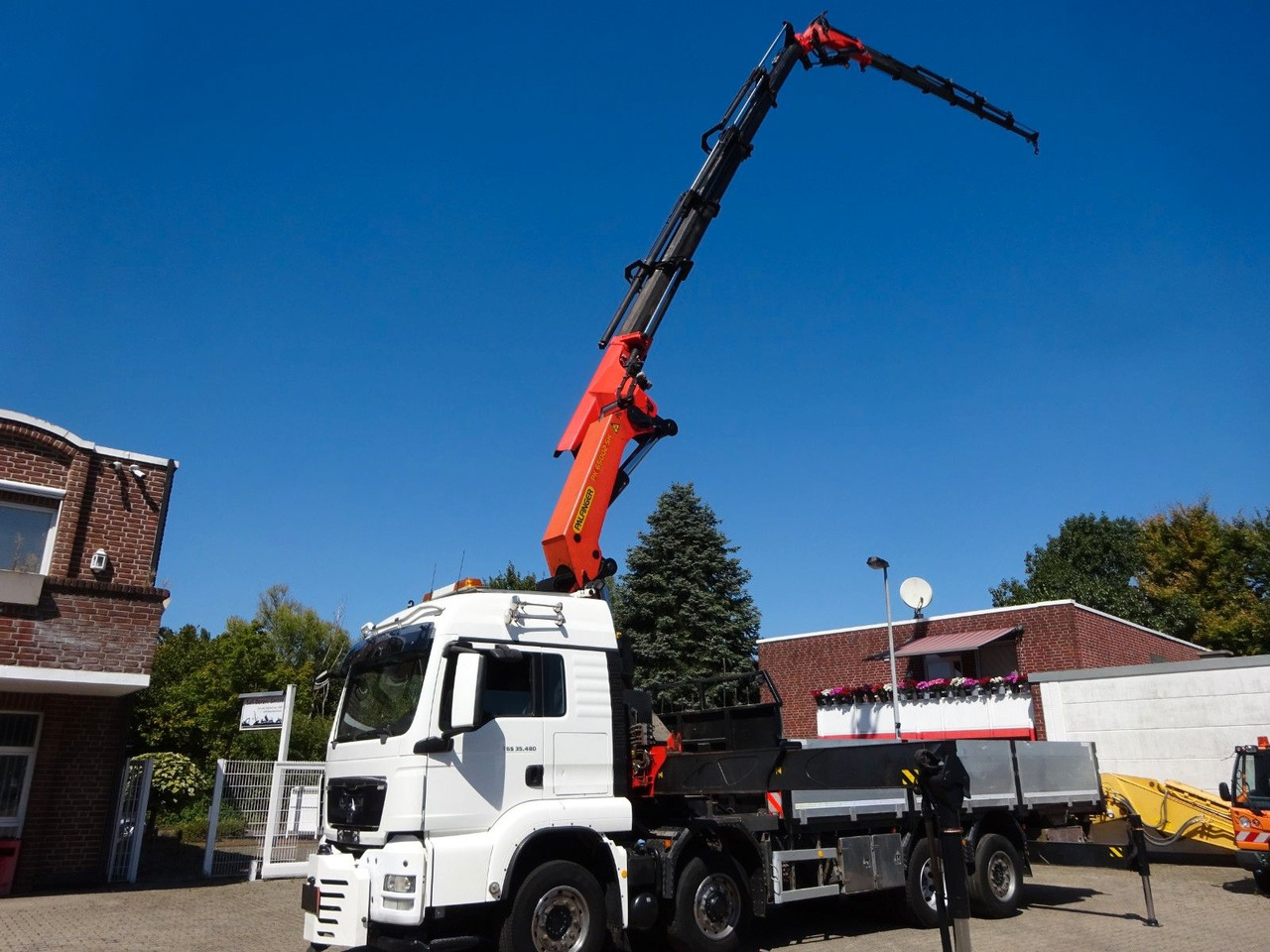 MAN 35.480 HYDRO TGS Pritsche + PK 65002 Kran 8x2-4 - Auto s hydraulickou rukou: obrázok 2 MAN 35.480 HYDRO TGS Pritsche + PK 65002 Kran 8x2-4 - Auto s hydraulickou rukou: obrázok 2