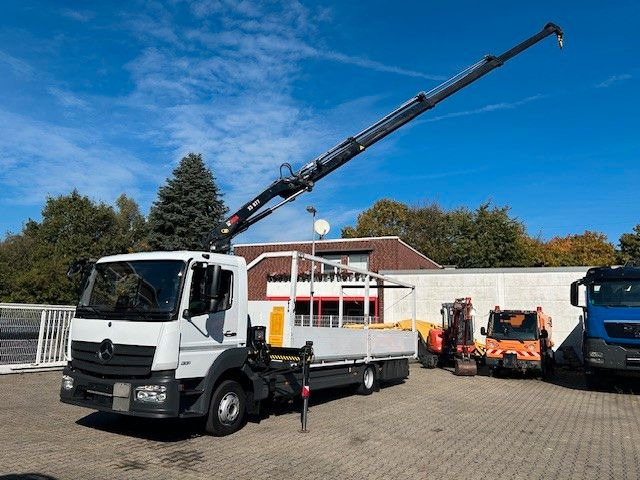 Mercedes-Benz 1221 Pritsche + HIAB XS077 ES 3 - 4x2 weiß - Valníkový/ Plošinový nákladný automobil, Auto s hydraulickou rukou: obrázok 1 Mercedes-Benz 1221 Pritsche + HIAB XS077 ES 3 - 4x2 weiß - Valníkový/ Plošinový nákladný automobil, Auto s hydraulickou rukou: obrázok 1