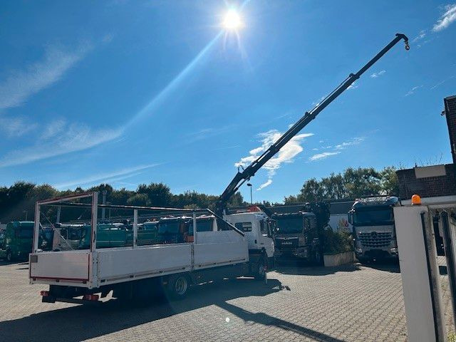 Mercedes-Benz 1221 Pritsche + HIAB XS077 ES 3 - 4x2 weiß - Valníkový/ Plošinový nákladný automobil, Auto s hydraulickou rukou: obrázok 5 Mercedes-Benz 1221 Pritsche + HIAB XS077 ES 3 - 4x2 weiß - Valníkový/ Plošinový nákladný automobil, Auto s hydraulickou rukou: obrázok 5