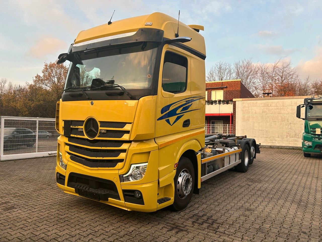 Mercedes-Benz 2545 Actros MEILLER Abroller 6x2 - Hákový nosič kontajnerov: obrázok 1 Mercedes-Benz 2545 Actros MEILLER Abroller 6x2 - Hákový nosič kontajnerov: obrázok 1