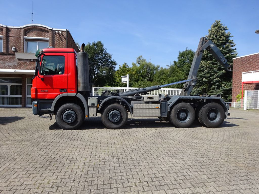 Mercedes-Benz 3246 Actros Abroller K45 8x4 Knickhacken Mercedes-Benz 3246 Actros Abroller K45 8x4 Knickhacken - Hákový nosič kontajnerov: obrázok 3 Mercedes-Benz 3246 Actros Abroller K45 8x4 Knickhacken Mercedes-Benz 3246 Actros Abroller K45 8x4 Knickhacken - Hákový nosič kontajnerov: obrázok 3