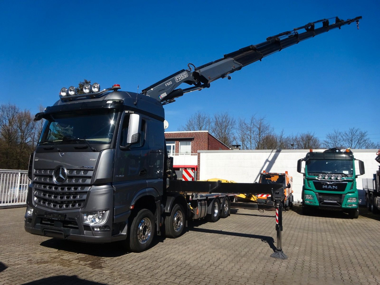 Mercedes-Benz 3453 Plattform + Fassi F820 Kran 8x2 Mercedes-Benz 3453 FASSI F820 Kran 8x Hydr. Ausschub - Auto s hydraulickou rukou, Valníkový/ Plošinový nákladný automobil: obrázok 2 Mercedes-Benz 3453 Plattform + Fassi F820 Kran 8x2 Mercedes-Benz 3453 FASSI F820 Kran 8x Hydr. Ausschub - Auto s hydraulickou rukou, Valníkový/ Plošinový nákladný automobil: obrázok 2