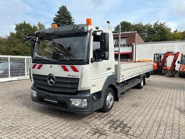 Mercedes-Benz 818 Atego NEUE Pritsche 4x2 - Dodávka valník: obrázok 1 Mercedes-Benz 818 Atego NEUE Pritsche 4x2 - Dodávka valník: obrázok 1