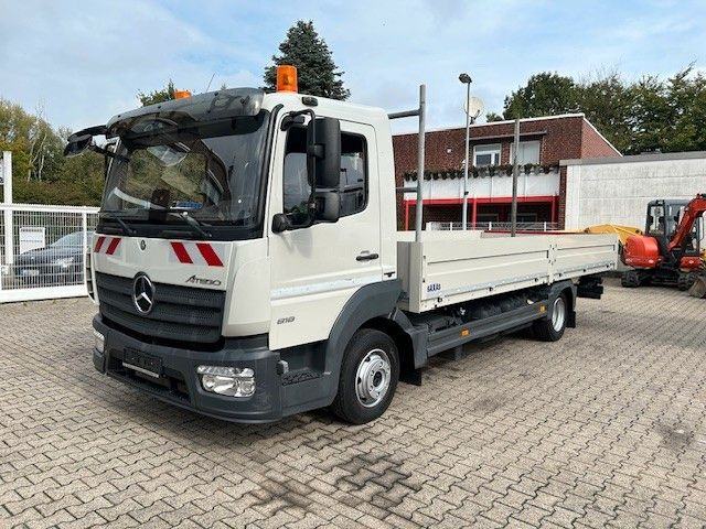 Mercedes-Benz 818 Atego NEUE Pritsche 4x2 - Dodávka valník: obrázok 2 Mercedes-Benz 818 Atego NEUE Pritsche 4x2 - Dodávka valník: obrázok 2